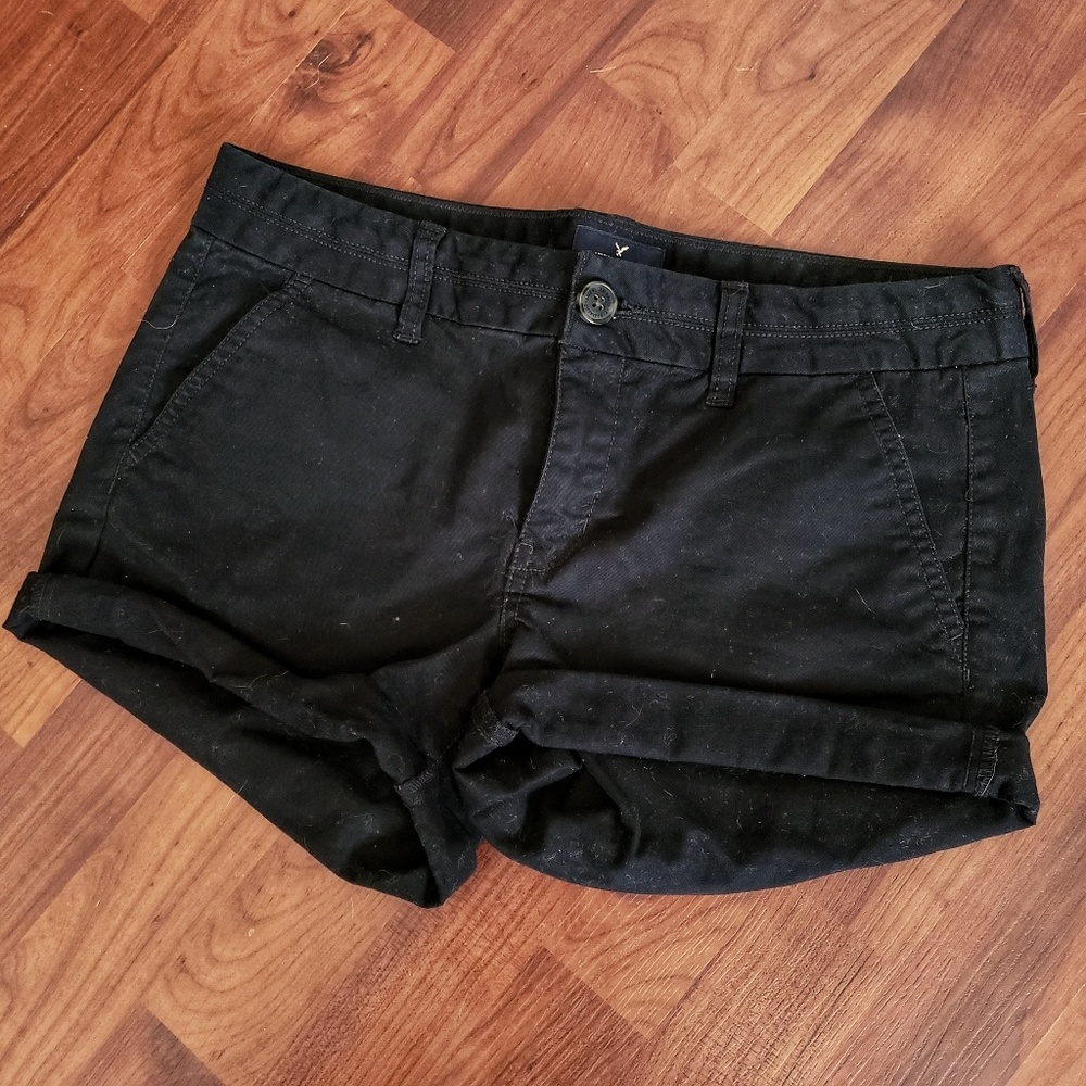 3/$25 American Eagle black shorts